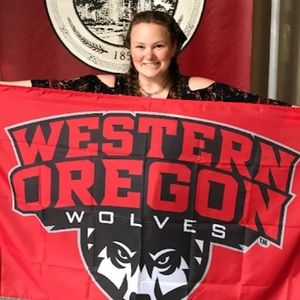 Meet your Posher, Courtney